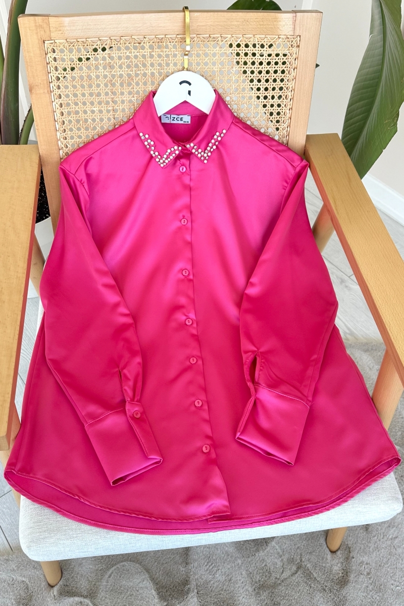 Yaka Taşlı Pembe Saten Tunik