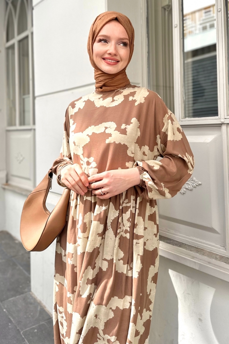Geniş Kesim Desenli Camel Elbise